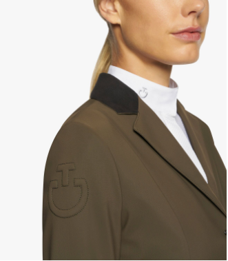 Cavalleria Toscana women's 4 button zip show jacket.