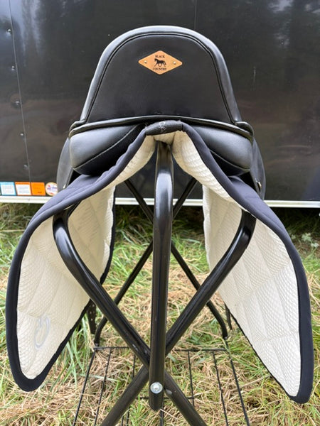 Black Country Dante consignment saddle