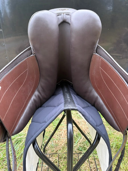 Black Country Dante consignment saddle in chocolate brown