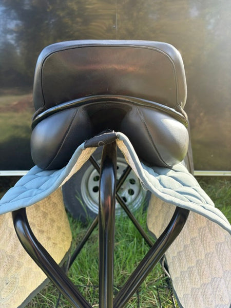 Hulsebos  Dynamic 3 - 2017 18 seat consignment saddle